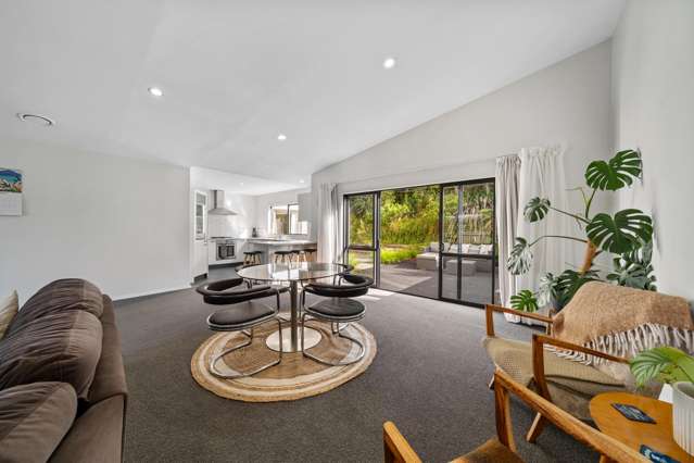 7 Joseph Banks Drive Whitby_1