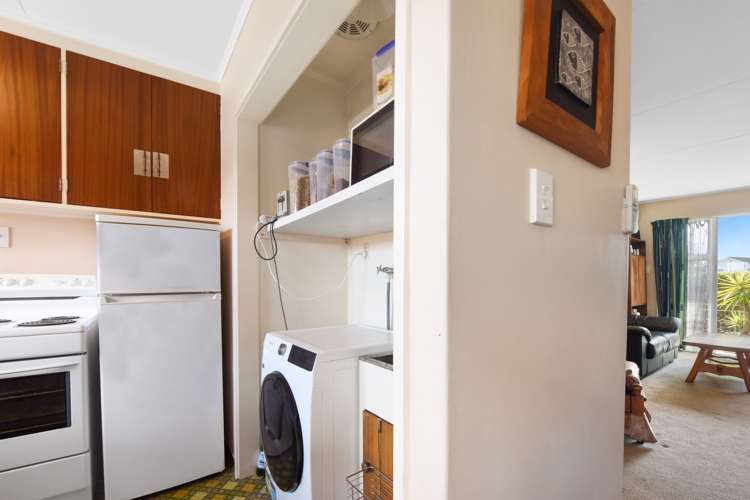 2/8 Exeter Street Stoke_9