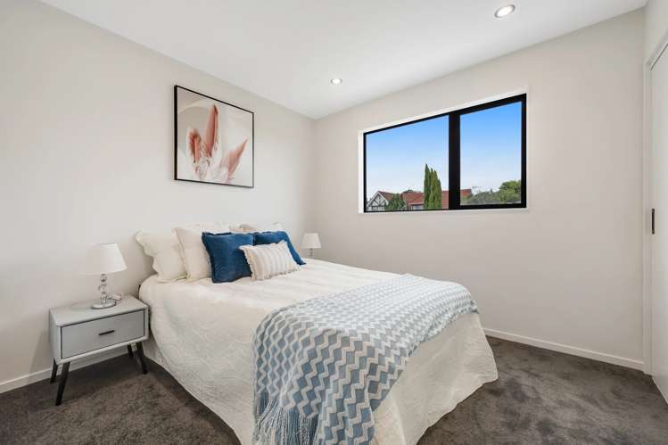 2/127 Ridge Road Howick_3