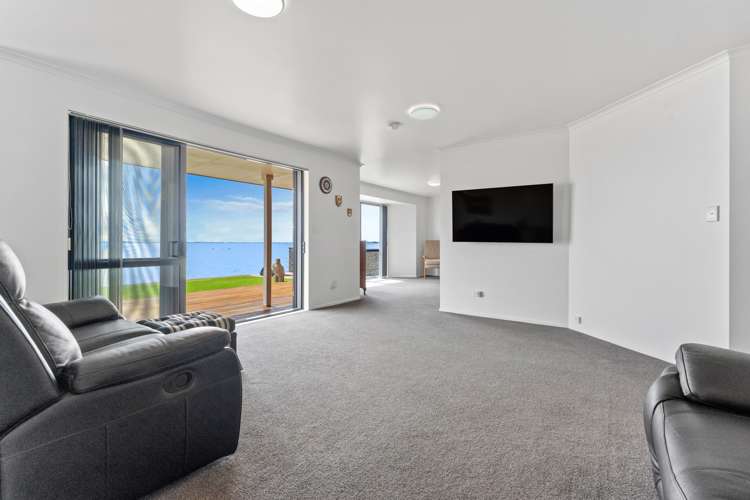 30A Crispe Road Clarks Beach_8