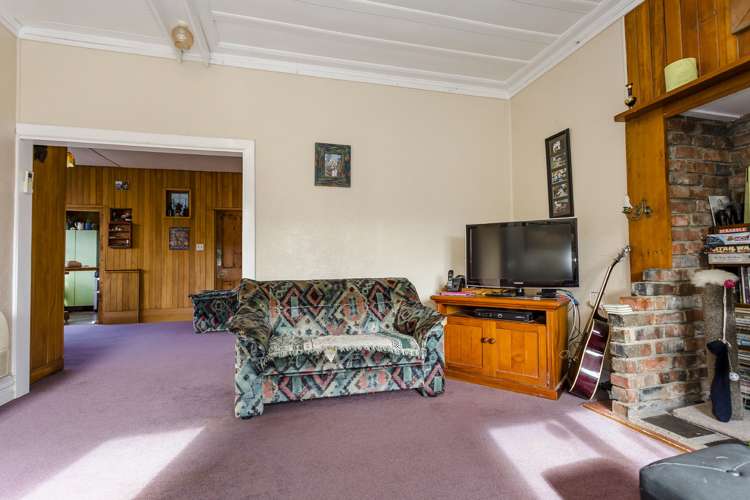 17 Carnock Road Harwood_15