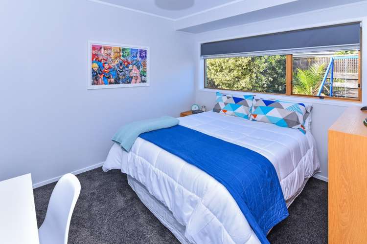 4 Muirfield Street Wattle Downs_14