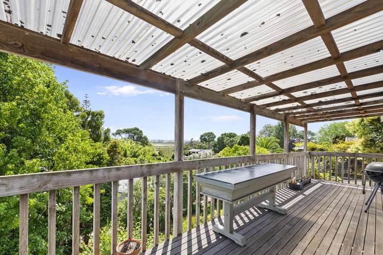 4 Tracey Terrace Te Atatu South_10