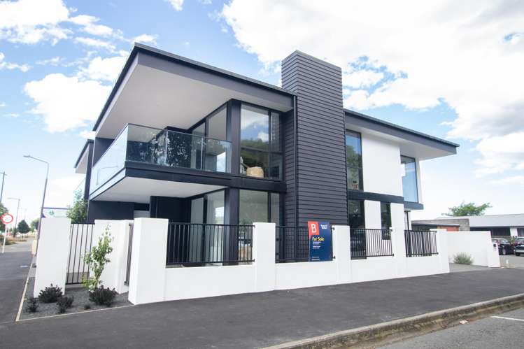 13 Mona Square Ashburton_16