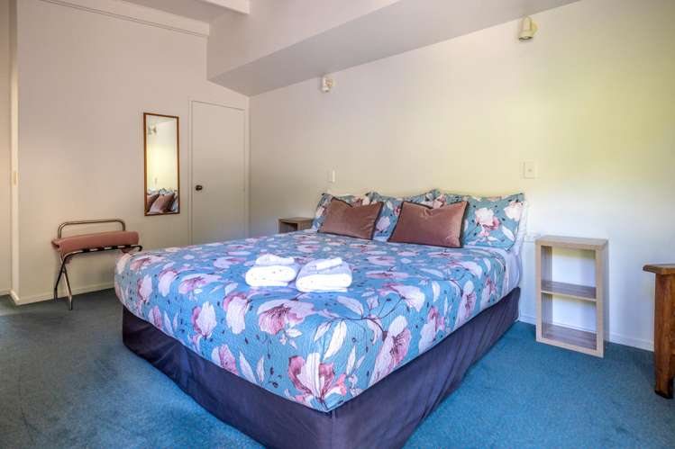 223 Ocean View Road Oneroa_22