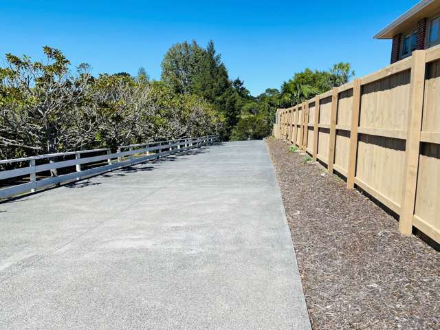 7 Kaihuia Lane Oratia_4