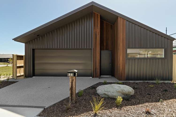 86 Howden Drive Jacks Point_21