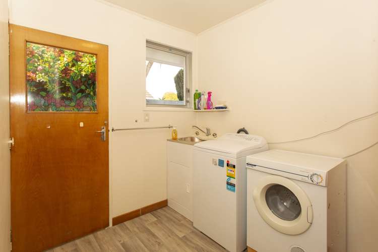 12 Queens Drive Allenton_15