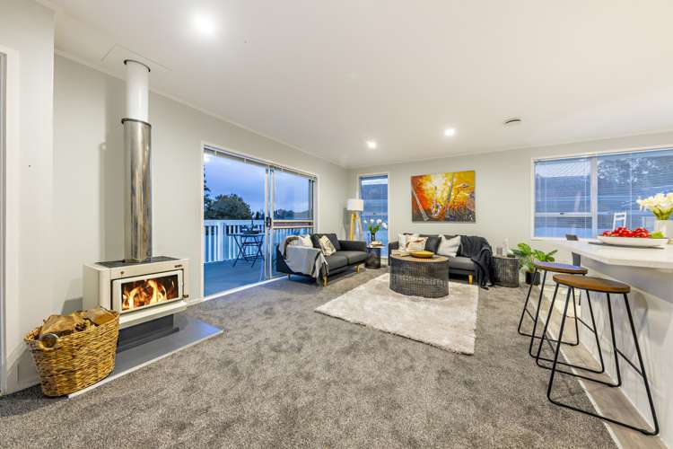 8 Glennis Place Clendon Park_5