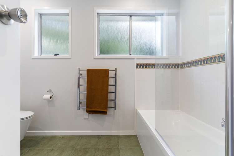 331 Huia Road Titirangi_27