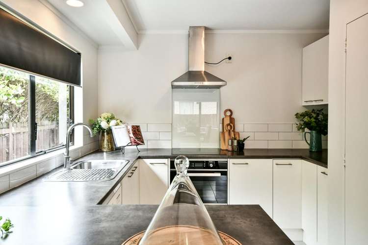 1/33 Onslow Road Papakura_9