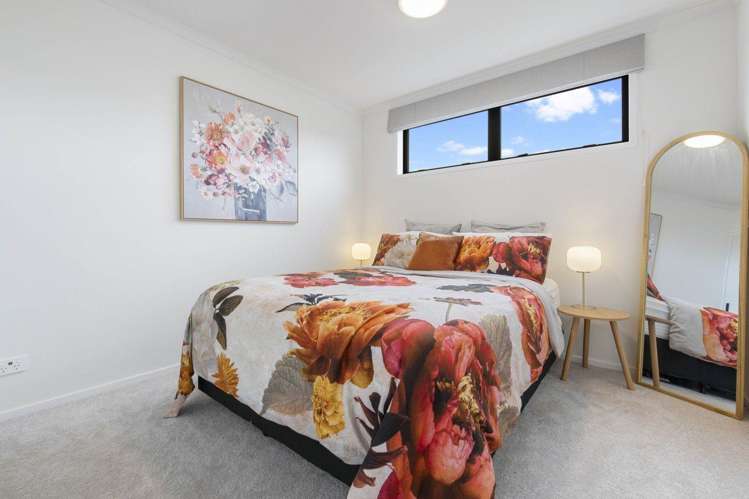 11/90 Swaffield Road Papatoetoe_5