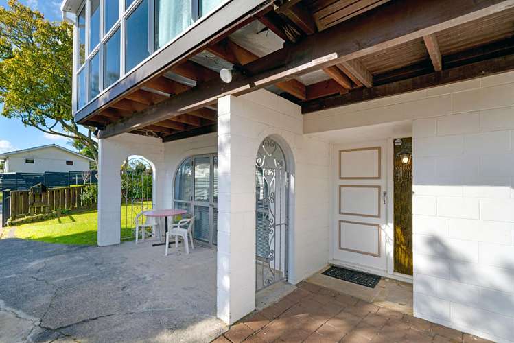 4 Seakens Way Glen Eden_17