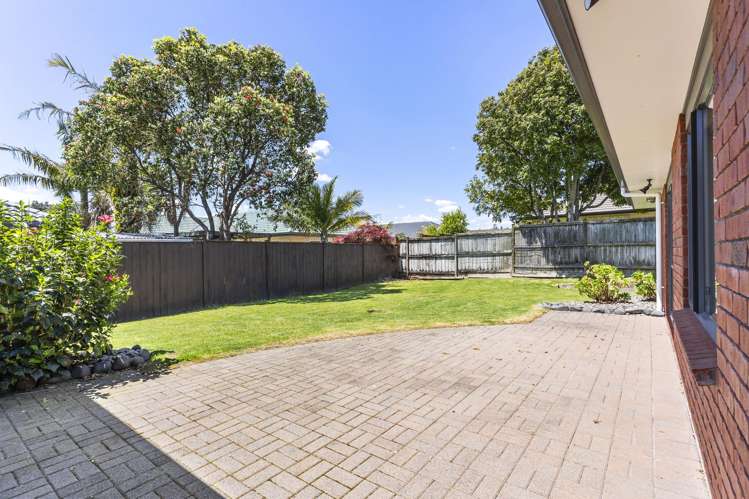 4 Greta Banks Place Wattle Downs_21
