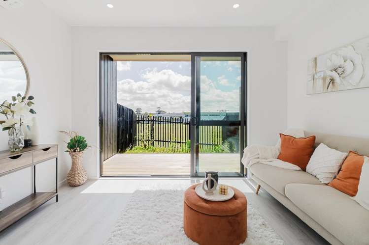 4/17 Barneys Farm Road Clendon Park_7