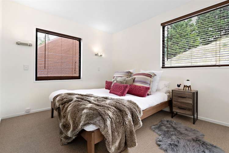 1 Pine Lane Fernhill/Sunshine Bay_10