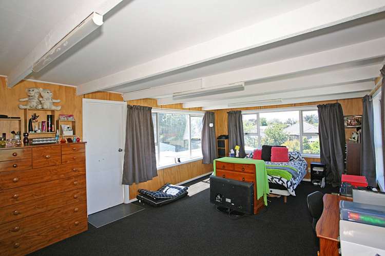 8 Blankney Street Hornby_15