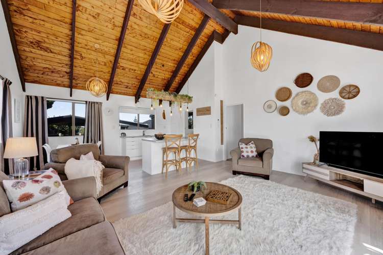 9 Pohutukawa Drive Opunake_17