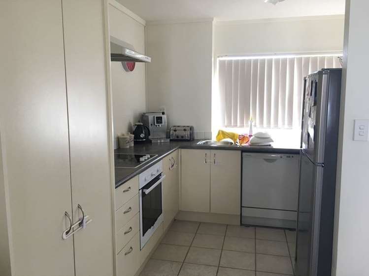 33 Stephen Avenue Henderson_13