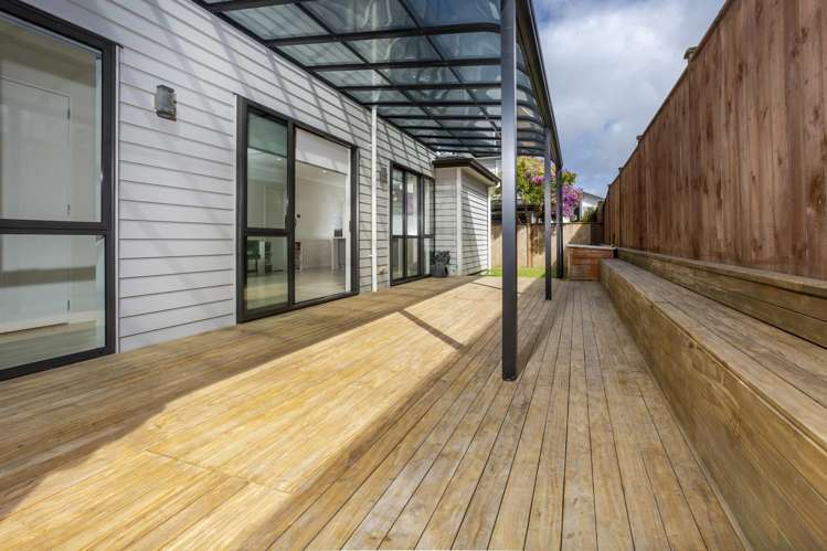 15 Thomas Rielly Avenue Hobsonville_10