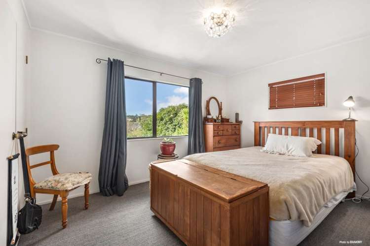 2/18 Glengarry Road Glen Eden_5