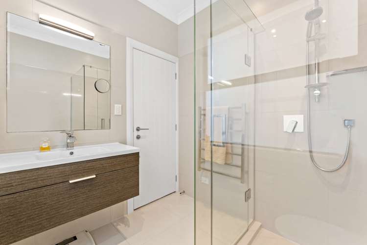 24 Pescara Point Karaka_10