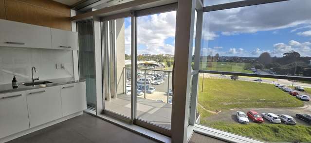 71 Barrys Point Road Takapuna_4