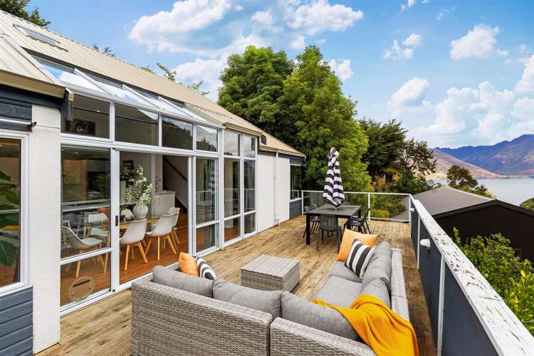 12 Mackinnon Terrace Fernhill/Sunshine Bay_11