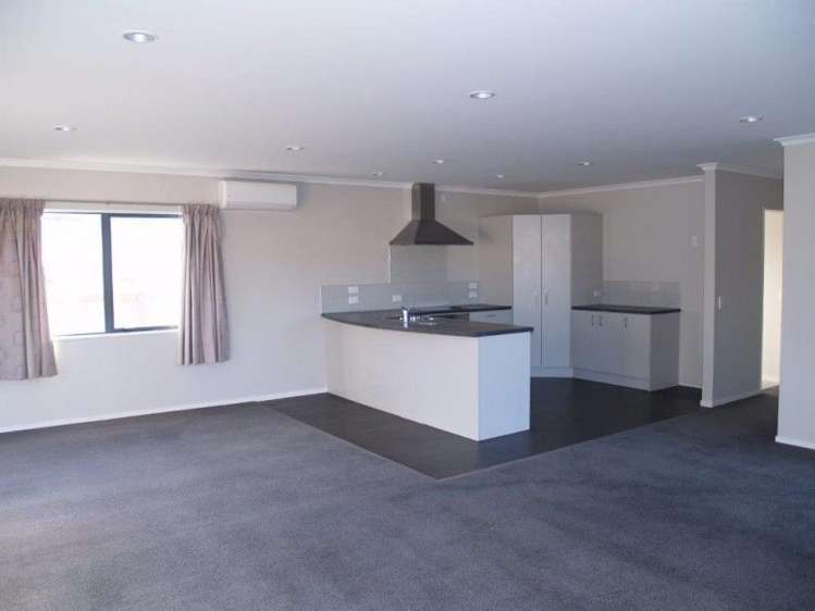 8a Raukawa Street Otaki_3