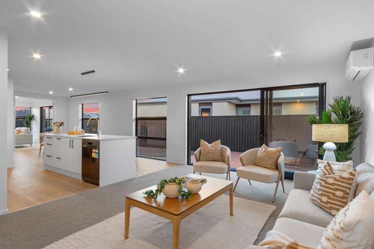 61 Whitehorn Drive_4