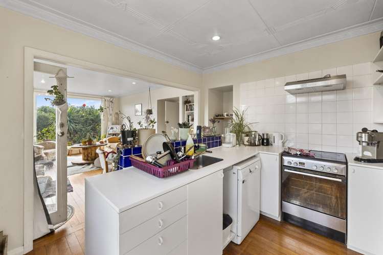 54,54A&54B Earls Road Saint Clair_5