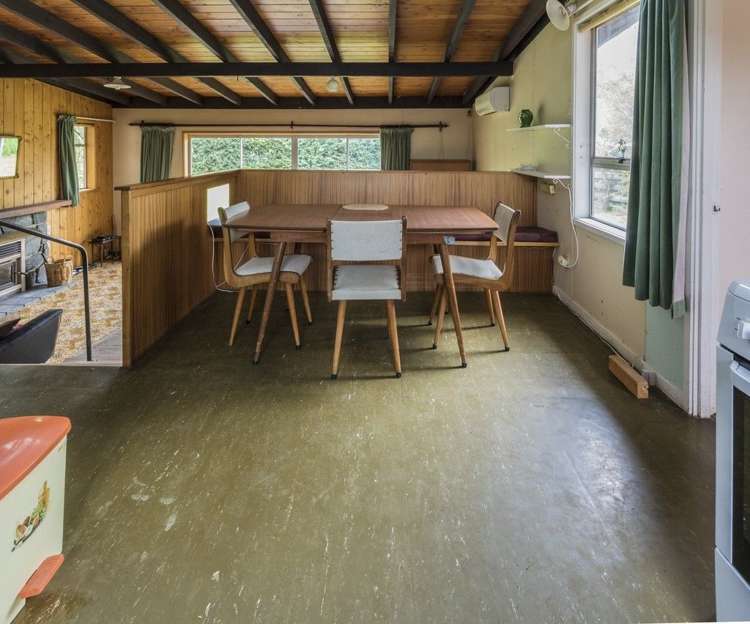 10 Frye Crescent Albert Town_8