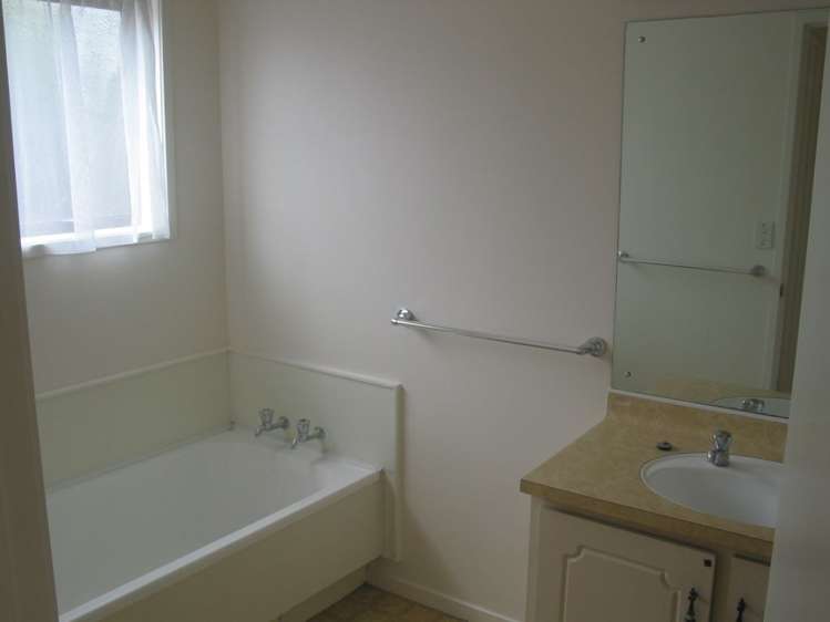 2/8 Brook Street Milford_5