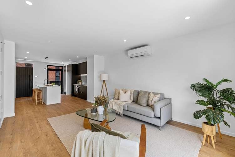 3/17 Donald Place Merivale_7