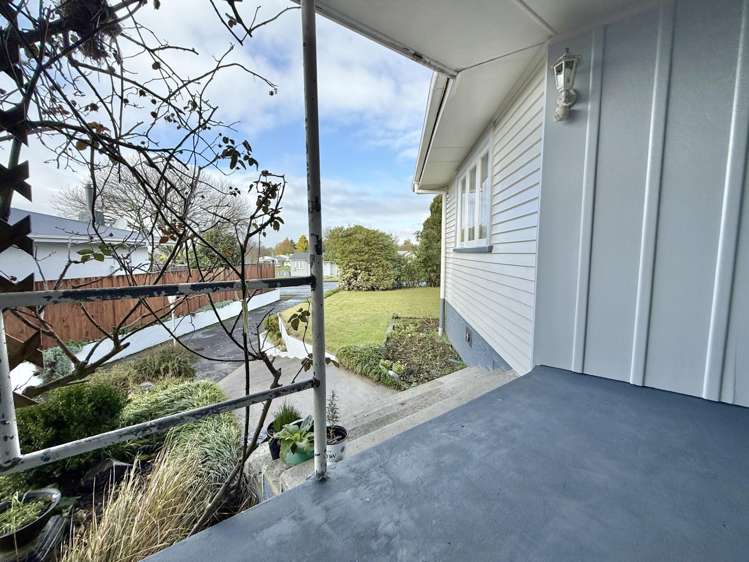 16 Baird Road_5