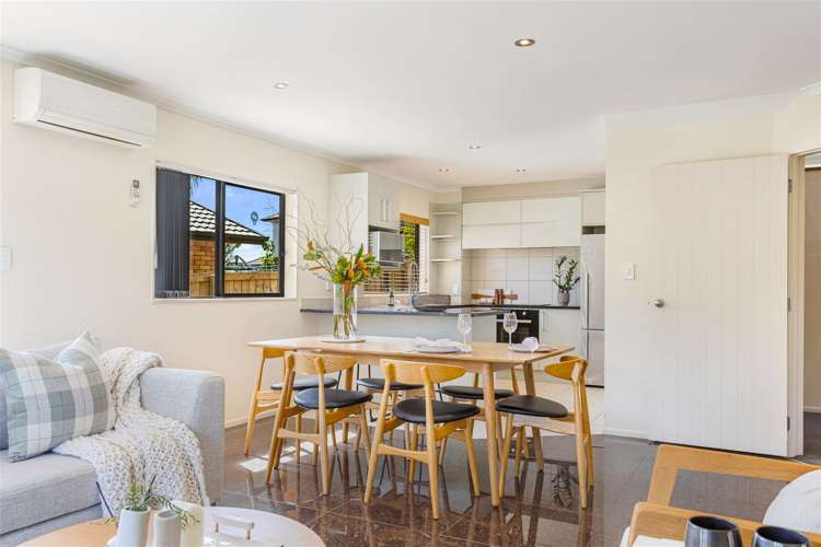 59a Hewlett Road Massey_9