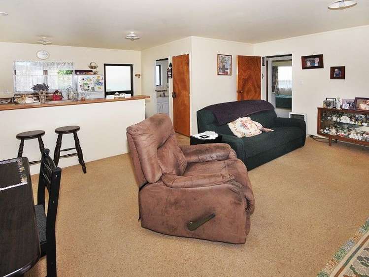 1/13 Dixon Street Carterton_2