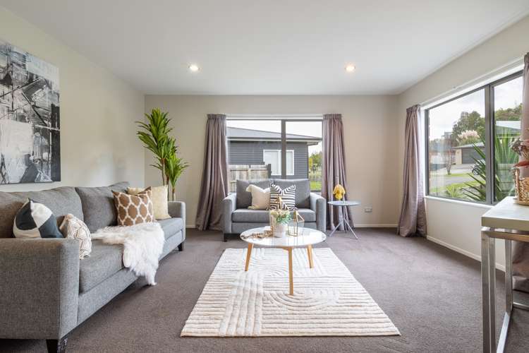 55 Alpers Ridge Leamington_10