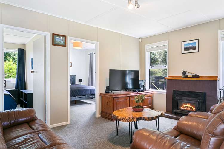 24 Gosling Grove Turangi_5