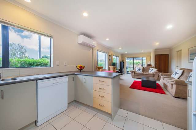 21/1 Piriti Drive Te Atatu Peninsula_3