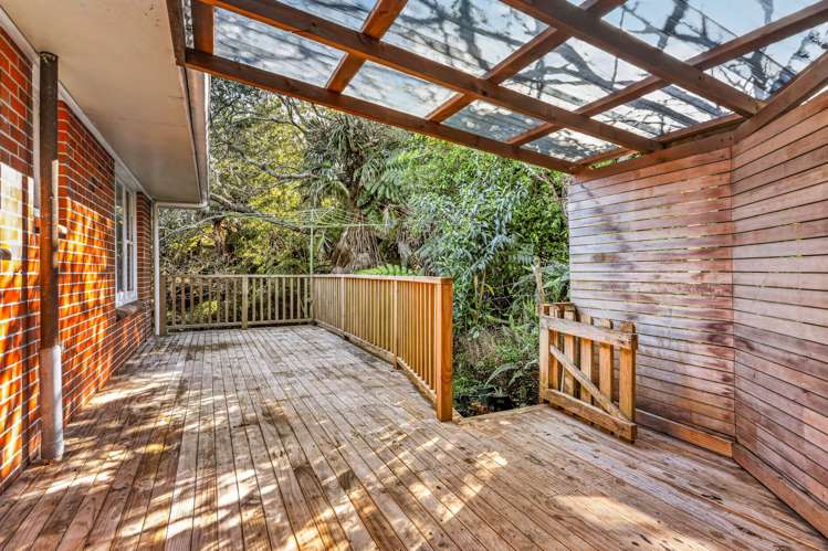 2/18A Robson Street Mt Roskill_6
