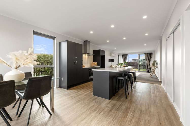 32 George West Square Wigram_5