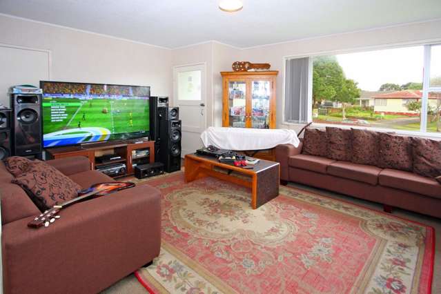 6 Staverton Crescent Mangere_2