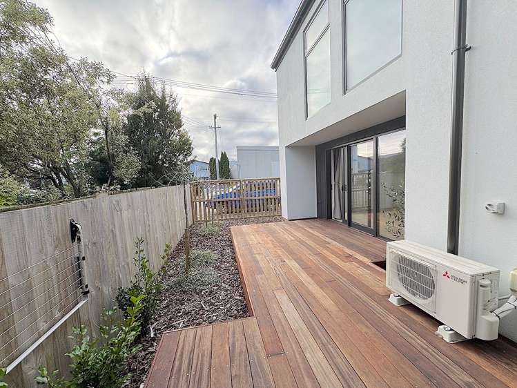 1/5 Clarence Street South Addington_21