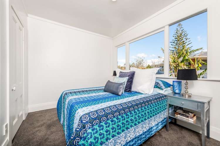 1 Luckens Road West Harbour_16