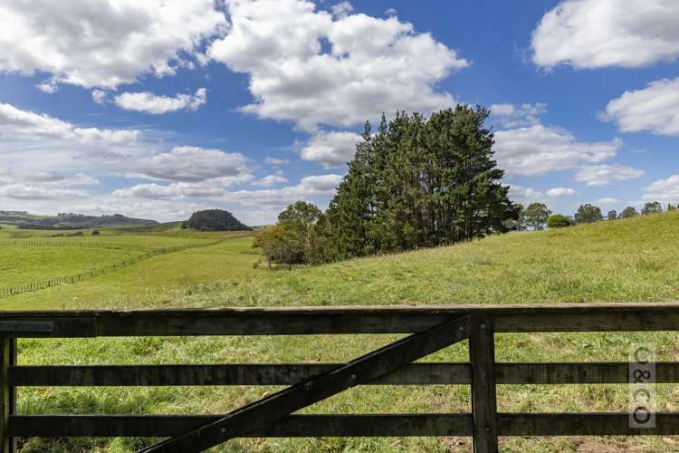 1226 State Highway 16 Waimauku_55