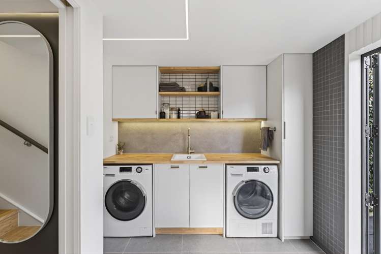 20 Root Street Gisborne_16