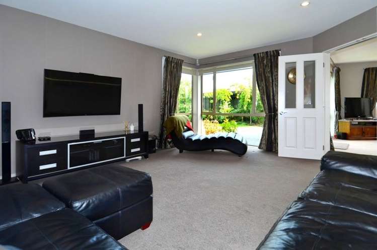 16 James Hight Drive Halswell_8