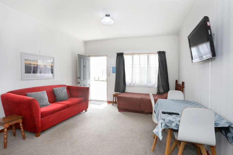 305/307 Fitzherbert Avenue West End_9