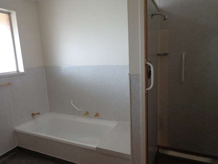 1 Lowestoft Street Balclutha_14